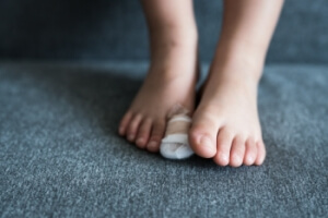 Closed Reduction Repair for Broken Toes
